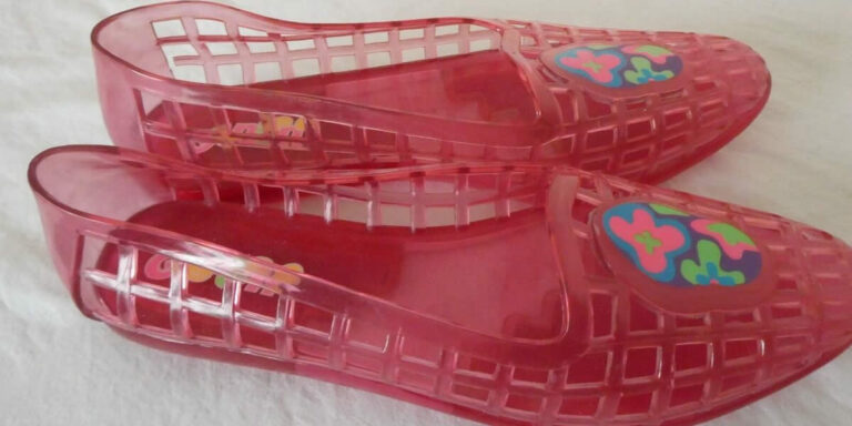 The Popularity of Jelly Shoes in 80s Footwear